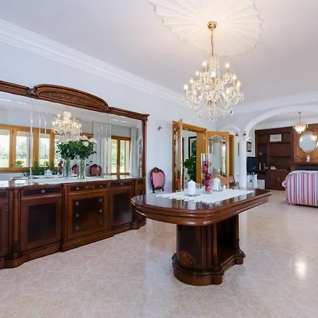Yourhouse Sa Garriga Darder * アリアー二